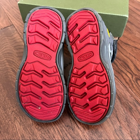 KEEN Hikeport II Sport Waterproof Boot. Size 10 - Picture 9 of 12